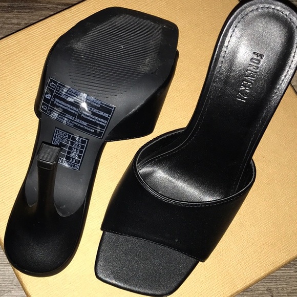2 pairs of forever 21 heels - Picture 5 of 5